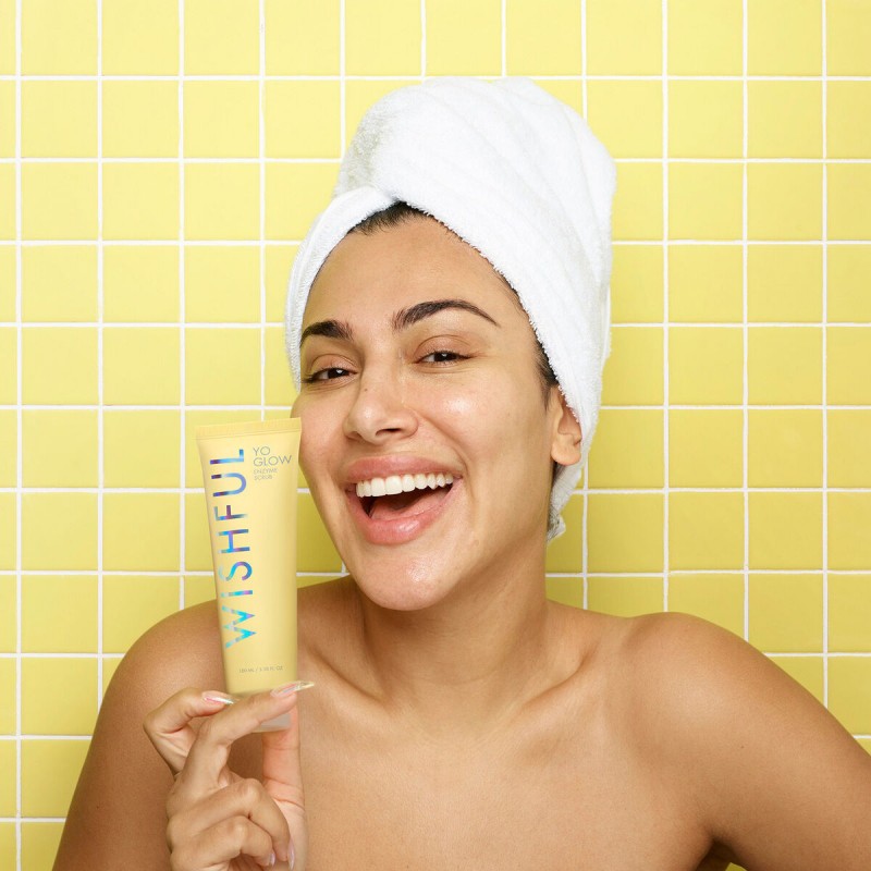 Huda Beauty WISHFUL YO GLOW ENZYME SCRUB 